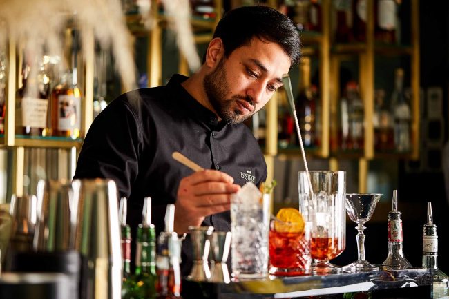 Mon Bistrot bartender